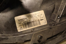 Laden Sie das Bild in den Galerie-Viewer, Frontscheinwerfer Volvo S60 II 31299990 Xenon Links Scheinwerfer Headlight SCH1820230189sw
