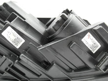 Laden Sie das Bild in den Galerie-Viewer, Frontscheinwerfer Kia Ceed 92101J7500 Full LED Ein Stück (Rechts oder Links)