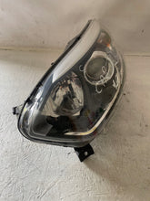 Laden Sie das Bild in den Galerie-Viewer, Frontscheinwerfer Renault Captur 1305237129 Links Scheinwerfer Headlight SCH7002942830vg