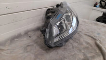 Laden Sie das Bild in den Galerie-Viewer, Frontscheinwerfer Seat Ibiza V 90120768 Links Scheinwerfer Headlight