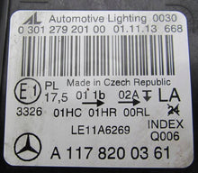 Laden Sie das Bild in den Galerie-Viewer, Frontscheinwerfer Mercedes-Benz Cla C117 A1178200361 Links Headlight SCH5978644525ok