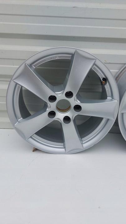 4x Alufelge 16 Zoll 7.0" 5x112 35ET Glanz Silber Rim Wheel FEL9969647660hc