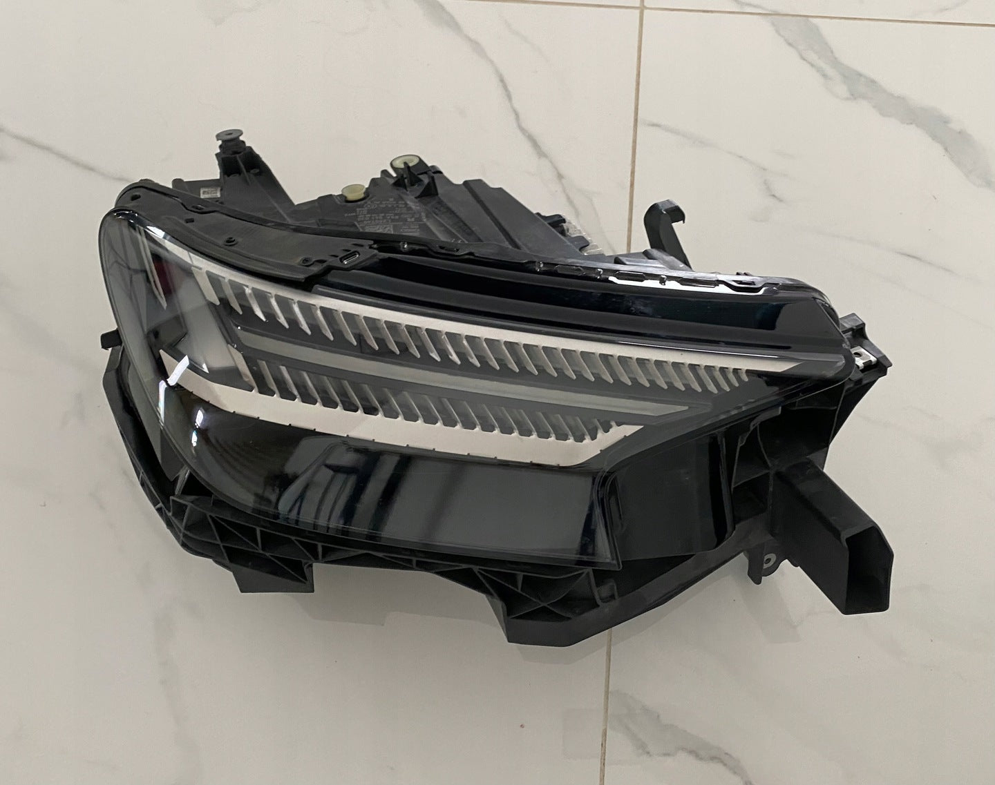 Frontscheinwerfer Audi E-Tron 89A941036 Rechts Scheinwerfer Headlight SCH1075359999dy