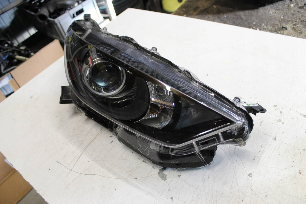 Frontscheinwerfer Toyota 4 Yaris Rechts Scheinwerfer Headlight SCH9347808393zf