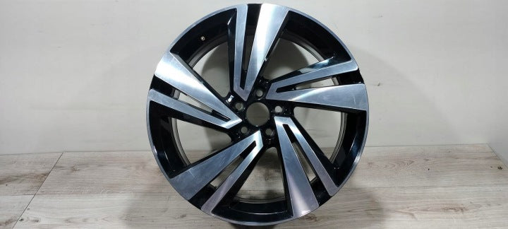 1x Alufelge 18 Zoll 7.0" 5x112 39ET 2GM601025H VW T-Cross Rim Wheel FEL5436549843rh