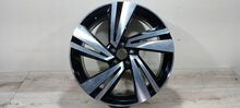 Laden Sie das Bild in den Galerie-Viewer, 1x Alufelge 18 Zoll 7.0" 5x112 39ET 2GM601025H VW T-Cross Rim Wheel FEL5436549843rh