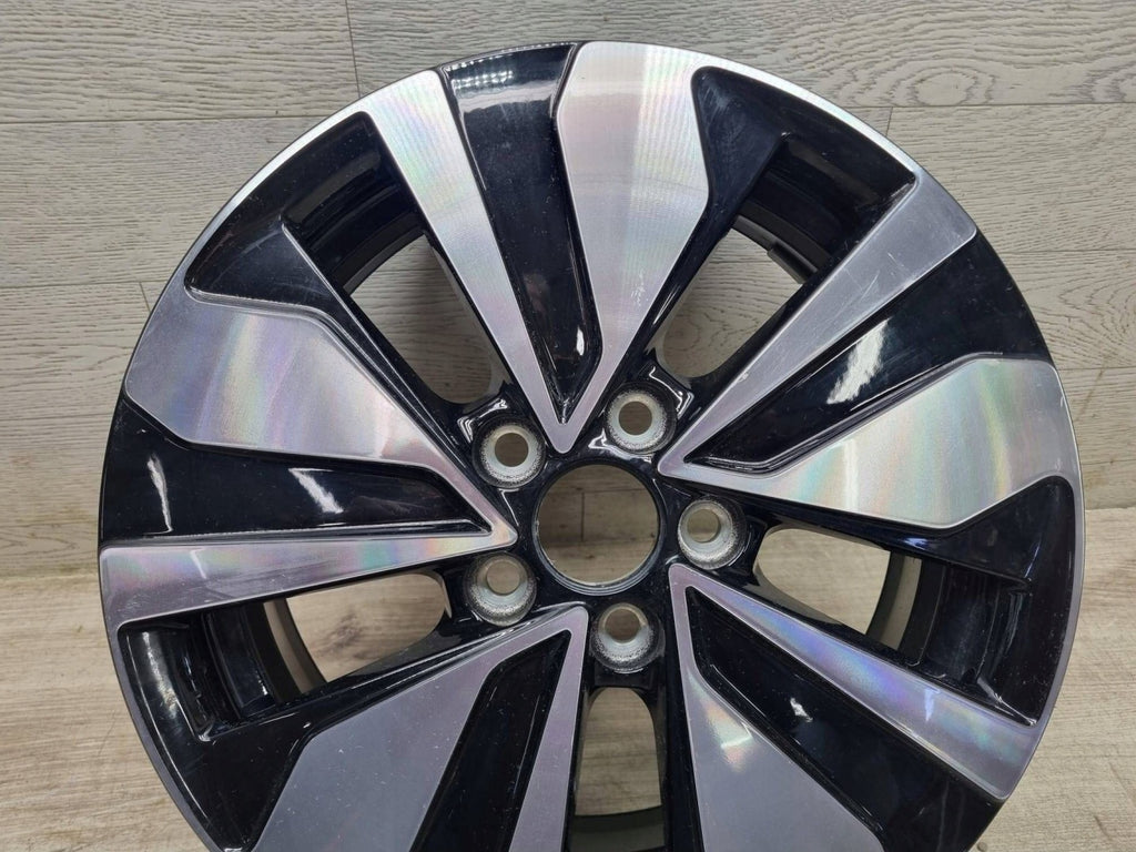 1x Alufelge 15 Zoll 5x100 2G0601025BC VW Polo Rim Wheel FEL2337730705er