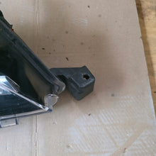 Laden Sie das Bild in den Galerie-Viewer, Frontscheinwerfer Toyota Corolla 81110-02L70 Rechts Scheinwerfer Headlight SCH7432313603bv