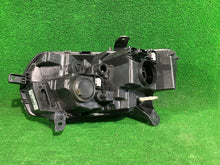 Laden Sie das Bild in den Galerie-Viewer, Frontscheinwerfer Dacia Sandero II 260108435R Rechts Scheinwerfer Headlight