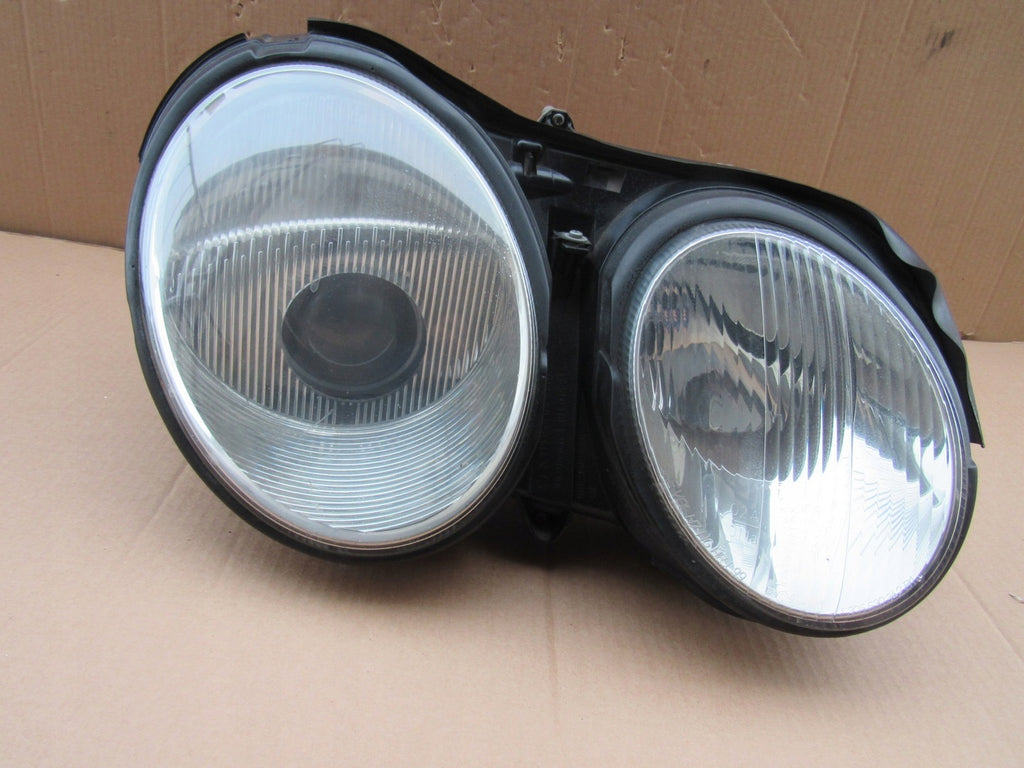 Frontscheinwerfer Mercedes-Benz 2158200661 Xenon Rechts Scheinwerfer Headlight