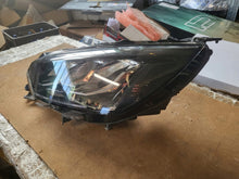 Laden Sie das Bild in den Galerie-Viewer, Frontscheinwerfer Peugeot 208 II 9833036380 LED Links Scheinwerfer Headlight