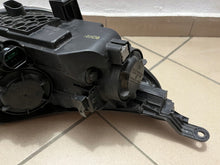 Laden Sie das Bild in den Galerie-Viewer, Frontscheinwerfer Hyundai I30 III Links Scheinwerfer Headlight SCH7929535886yy