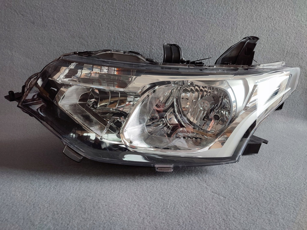 Frontscheinwerfer Mitsubishi Outlander III 8301D0-93 Links Headlight