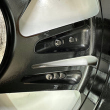 Laden Sie das Bild in den Galerie-Viewer, 1x Alufelge 18 Zoll 7.0&quot; 5x100 39ET Glanz Schwarz 2GM601025H Vw Rim Wheel