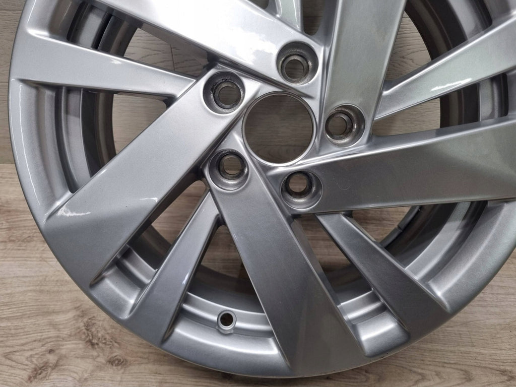 1x Alufelge 15 Zoll 5.5" 5x100 40ET Glanz Silber 2G0601025BB VW Polo Rim Wheel FEL2591917654fz