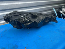 Laden Sie das Bild in den Galerie-Viewer, Frontscheinwerfer Audi A3 8V0941033 Links Scheinwerfer Headlight SCH2484646272ld