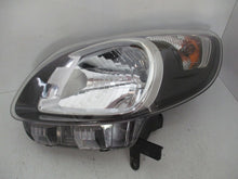Laden Sie das Bild in den Galerie-Viewer, Frontscheinwerfer Renault Kangoo 260601525R Links Scheinwerfer Headlight SCH7739167738oc