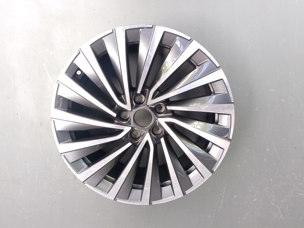 1x Alufelge 18 Zoll 8.0" 5x112 44ET 3P0601025F Skoda Superb Rim Wheel