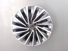 Laden Sie das Bild in den Galerie-Viewer, 1x Alufelge 18 Zoll 8.0&quot; 5x112 44ET 3P0601025F Skoda Superb Rim Wheel