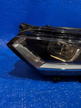 Laden Sie das Bild in den Galerie-Viewer, Frontscheinwerfer VW Passat B8 3G1941035C LED Links Scheinwerfer Headlight SCH1099284236sd
