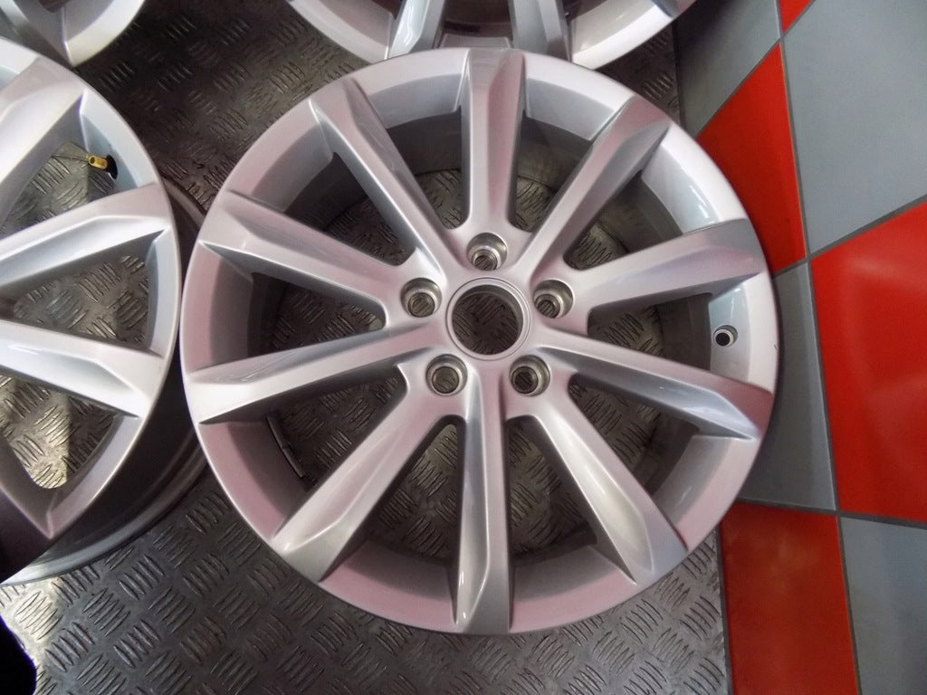 4x Alufelge 17 Zoll 6.5" 5x112 41ET Glanz Silber 3G0601025C VW Passat Golf FEL8093201500xj