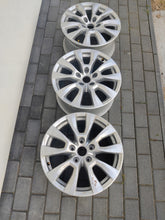 Laden Sie das Bild in den Galerie-Viewer, 1x Alufelge 17 Zoll 8.0" 5x120 49ET Glanz Silber 2H6601025A VW Amarok Rim Wheel FEL3512954543ag