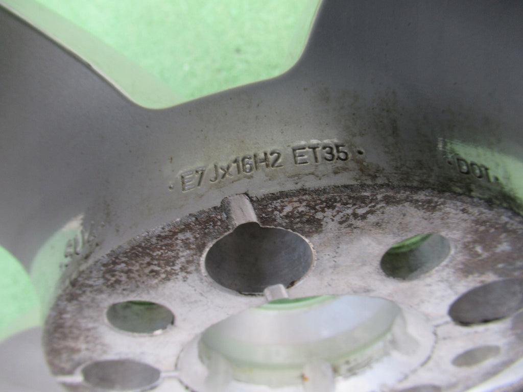 1x Alufelge 16 Zoll 7.0" 5x112 35ET Silber 8W0601025 Audi A4 B9 Rim Wheel