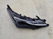 Laden Sie das Bild in den Galerie-Viewer, Frontscheinwerfer Toyota Corolla 81150-02L70-00 Full LED Rechts oder Links