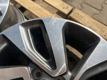 Laden Sie das Bild in den Galerie-Viewer, 1x Alufelge 17 Zoll Rot 529101W850 Kia Rio Rim Wheel FEL2074797717qj