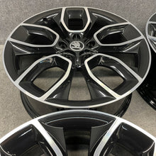 Laden Sie das Bild in den Galerie-Viewer, 4x Alufelge 19 Zoll 8.0" 5x112 45ET Glanz Silber 57A601025C Skoda Kodiaq FEL7686764052xh
