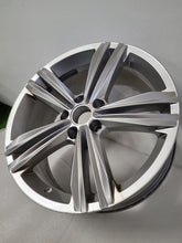 Load image into Gallery viewer, 1x Alufelge 18 Zoll 7.0" 5x112 5NA601025M VW Tiguan Rim Wheel FEL8884754694wo