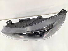 Laden Sie das Bild in den Galerie-Viewer, Frontscheinwerfer Ford Focus NX7B-13E017-AG Full LED Links Headlight SCH5639996300em