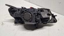 Laden Sie das Bild in den Galerie-Viewer, Frontscheinwerfer Saab 95 89010471 12775738 Ein Stück (Rechts oder Links)