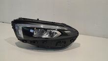 Laden Sie das Bild in den Galerie-Viewer, Frontscheinwerfer Mercedes-Benz W177 A1779062700 LED Rechts oder Links SCH5623543778cq