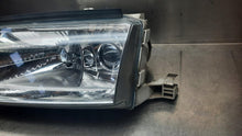 Laden Sie das Bild in den Galerie-Viewer, Frontscheinwerfer Skoda Octavia I 1EL-010202-01 Links Scheinwerfer Headlight SCH2347520369mz