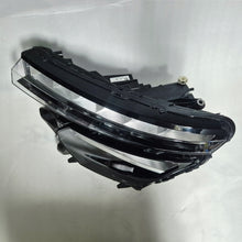 Load image into Gallery viewer, Frontscheinwerfer Skoda Kamiq 655941015 Links Scheinwerfer Headlight SCH2373875126mw