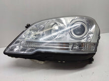 Laden Sie das Bild in den Galerie-Viewer, Frontscheinwerfer Mercedes-Benz W164 A1648205861 Links Scheinwerfer Headlight SCH6429059576go