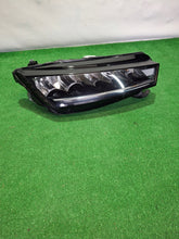 Laden Sie das Bild in den Galerie-Viewer, Frontscheinwerfer Skoda Octavia IV 5E4941016 LED Rechts Scheinwerfer Headlight SCH8888366035cl