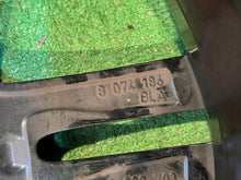 Laden Sie das Bild in den Galerie-Viewer, 1x Alufelge 18 Zoll 8.0" 5x112 52ET 8074186 BMW 1 F21 F20 Rim Wheel FEL1298297850pk