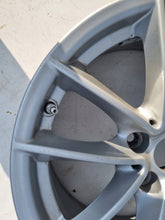 Load image into Gallery viewer, 1x Alufelge 17 Zoll 7.5" 5x112 27ET 6868217 BMW G31 G30 Rim Wheel FEL9077010879cv