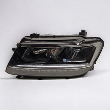 Laden Sie das Bild in den Galerie-Viewer, Frontscheinwerfer VW Tiguan 5NB941035B LED Links Scheinwerfer Headlight