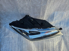 Load image into Gallery viewer, Frontscheinwerfer Seat Leon 5f1 5F1941008 Rechts Scheinwerfer Headlight SCH4883498024bq