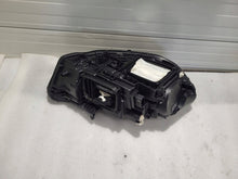 Laden Sie das Bild in den Galerie-Viewer, Frontscheinwerfer Mercedes-Benz W177 A1779065303 Links Scheinwerfer Headlight SCH8803844029le
