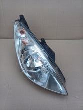 Laden Sie das Bild in den Galerie-Viewer, Frontscheinwerfer Hyundai I20 92102-4P000 Rechts Scheinwerfer Headlight SCH3378803345yb