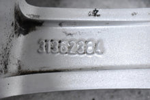 Laden Sie das Bild in den Galerie-Viewer, 1x Alufelge 17 Zoll 7.5&quot; 5x108 55ET 31362384 Volvo Xc70 Xc60 Rim Wheel