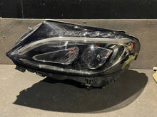 Laden Sie das Bild in den Galerie-Viewer, Frontscheinwerfer Mercedes-Benz W205 A2059062504 LED Rechts oder Links SCH8779467940ou