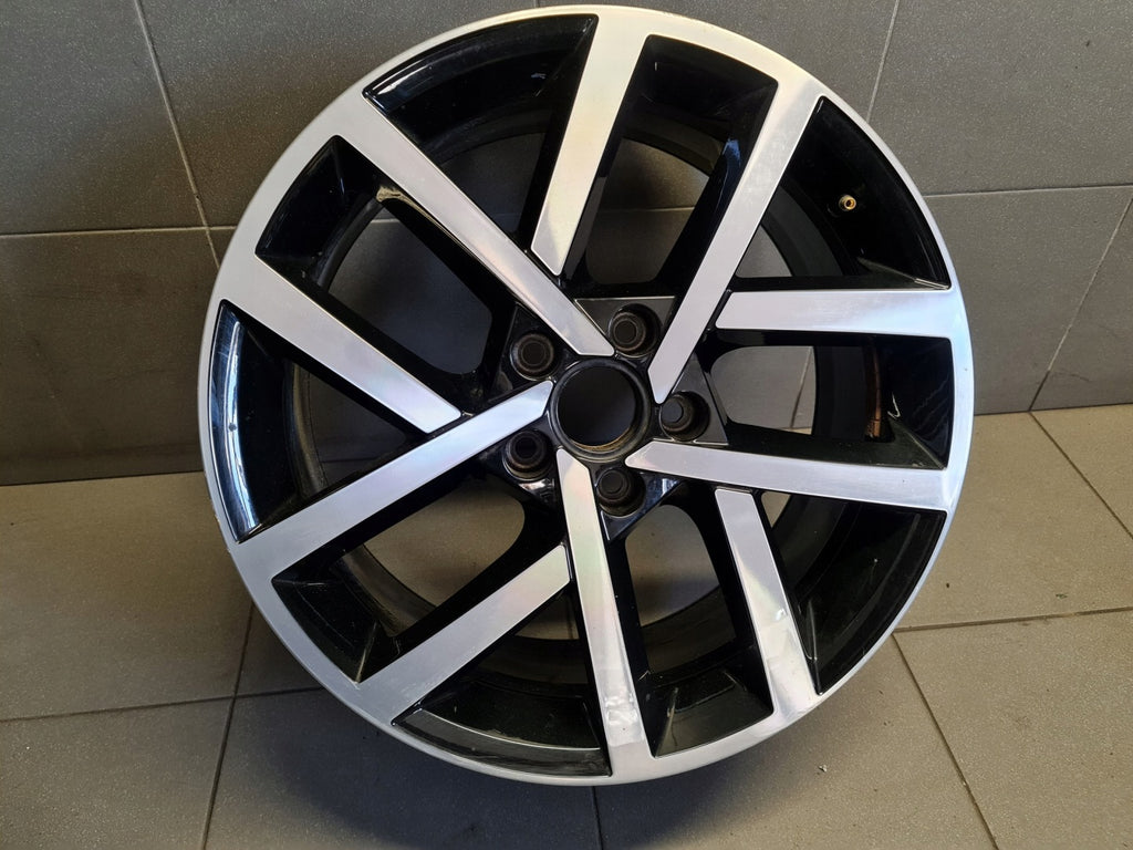 1x Alufelge 18 Zoll 7.5" 5x112 51ET Glanz Silber 5G0601025CP VW Golf Vii FEL6396950982hn