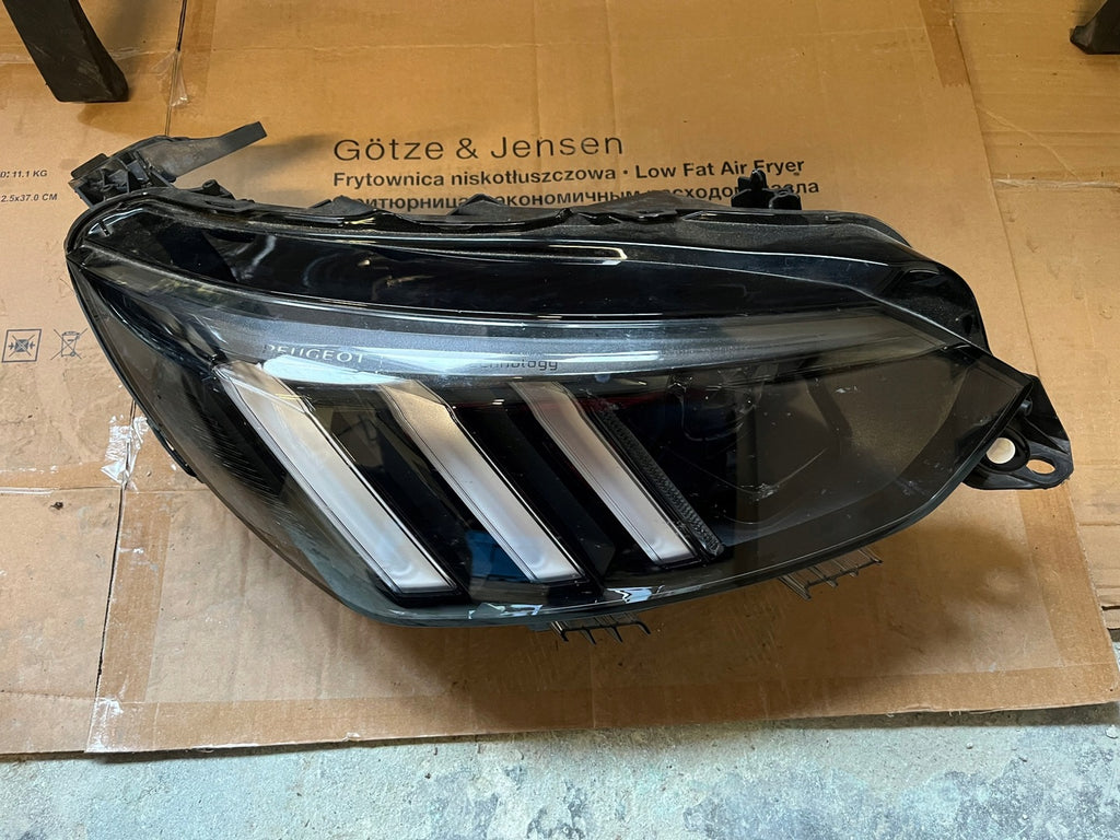 Frontscheinwerfer Peugeot 208 II Rechts Scheinwerfer Headlight