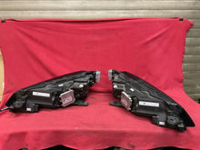 Laden Sie das Bild in den Galerie-Viewer, Frontscheinwerfer Skoda Superb III 3V1941016D Full LED Rechts oder Links