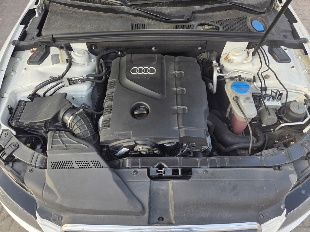 Motor Audi A5 A4 1.8 TFSI CDHB- GOŁY SŁUPEK Benzin Engine Unkomplett